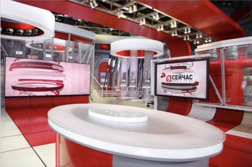 Allestimento Scenografico Studio Televisivo