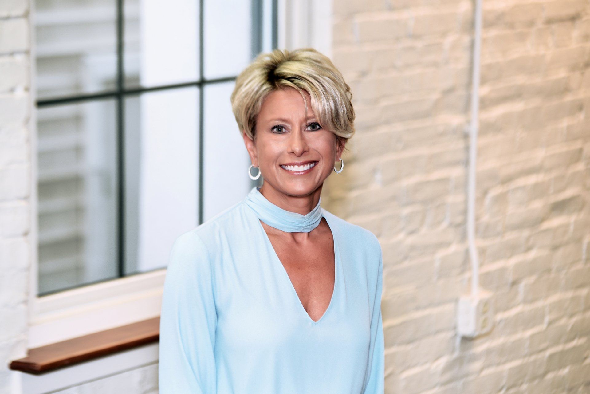 Executive portrait of Denise Potter of RBC Wealth Management.