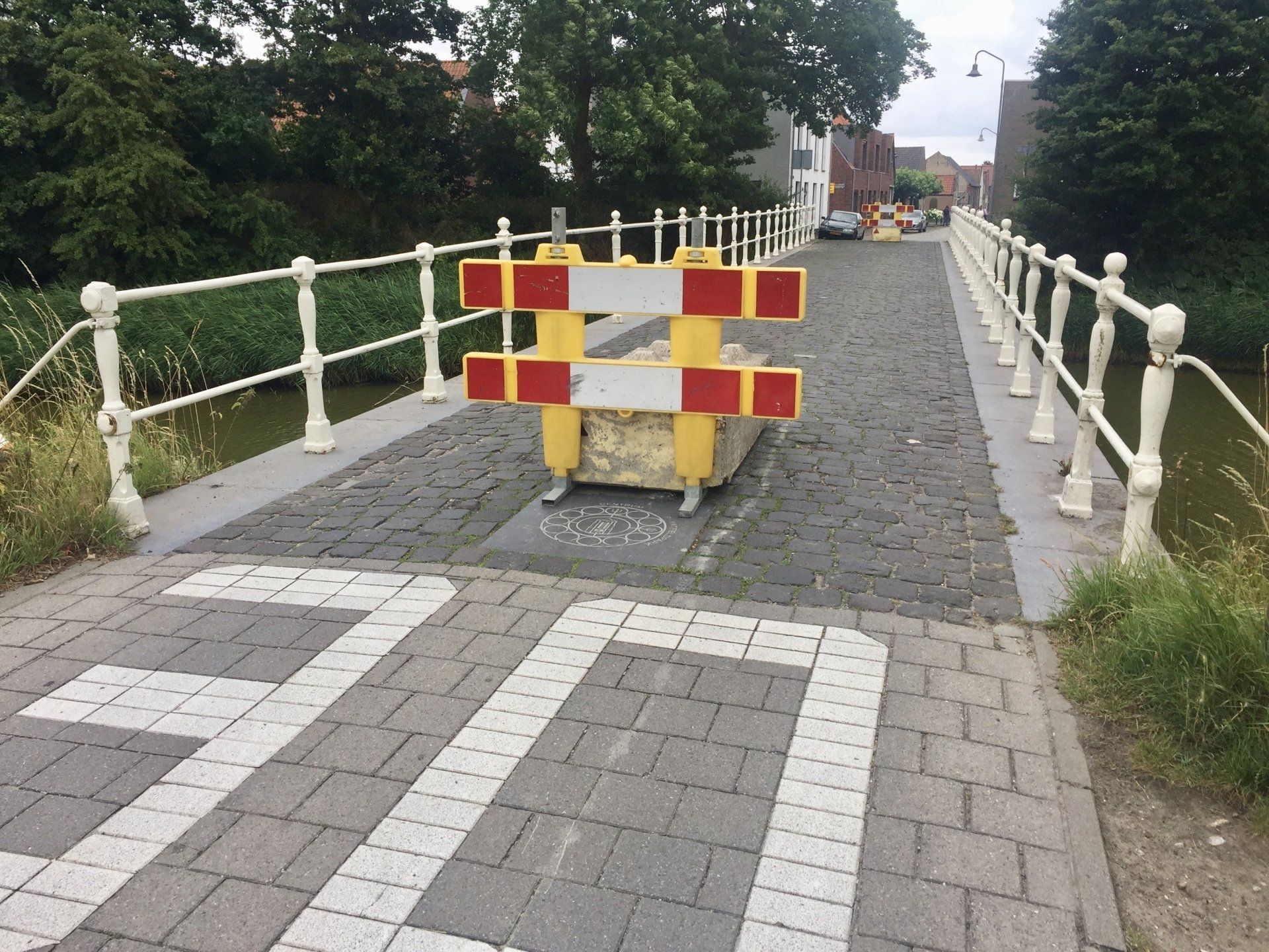 Zuidwellebrug met schrikhek. foto: Zierikzee-Monumentenstad.nl Zuidwellebrug met schrikhek. foto: Zierikzee-Monumentenstad.nl