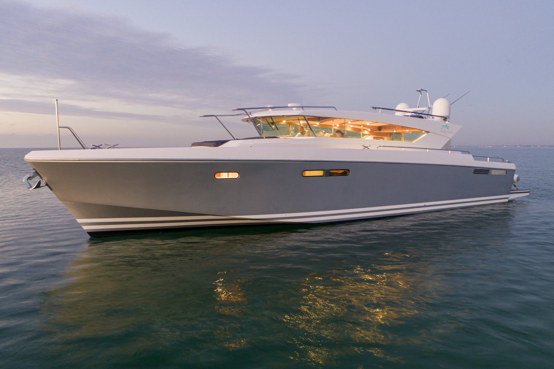 Delta Powerboat 54'