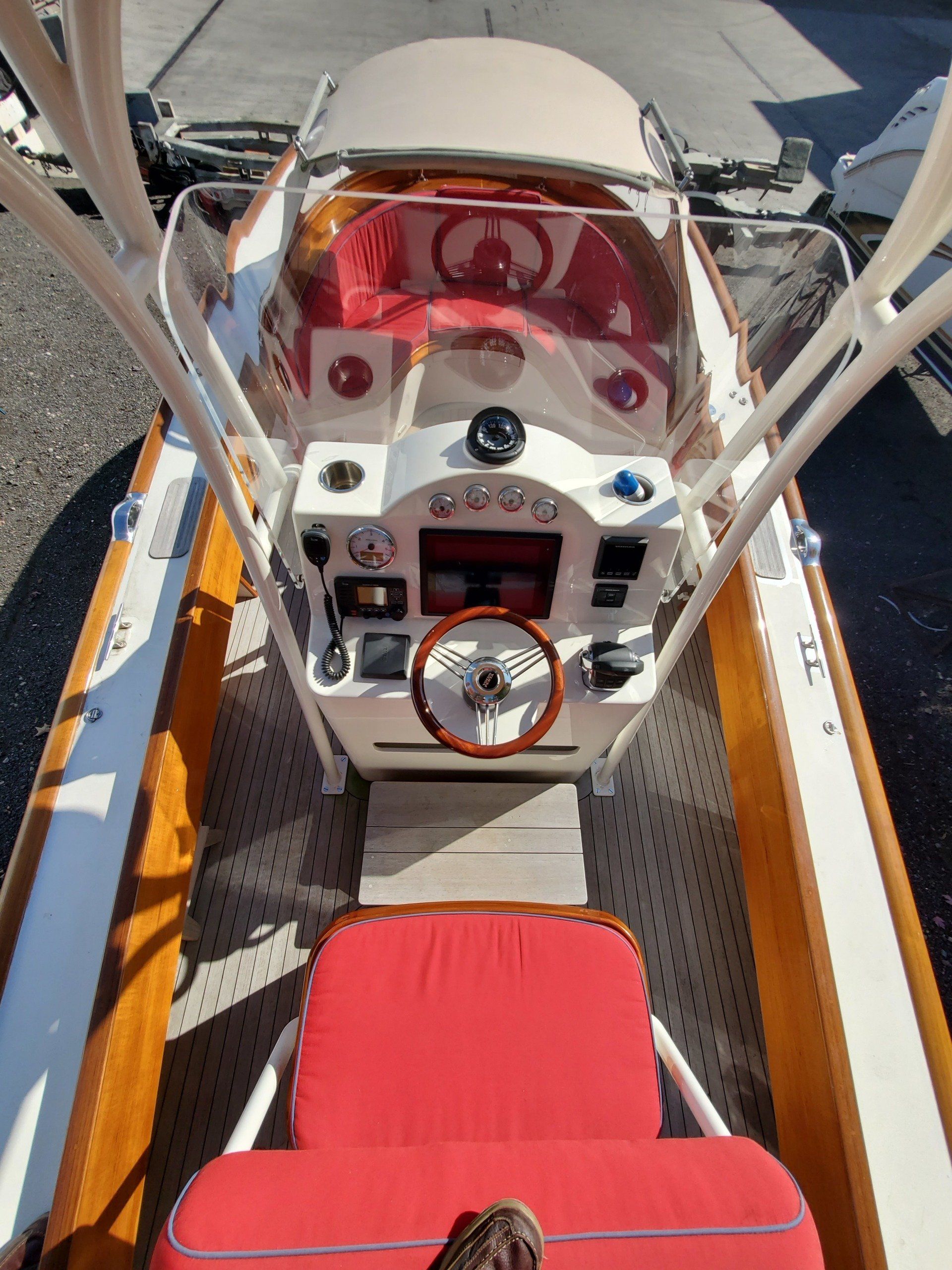 ROCKPORT MARINE 26' 8