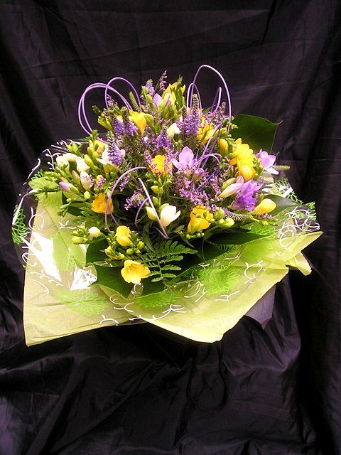 daffodil basket