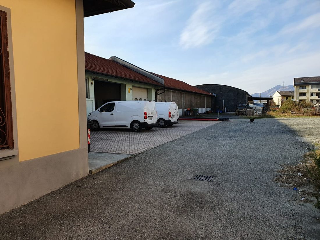 Impresa termotecnica con furgoni di proprietà