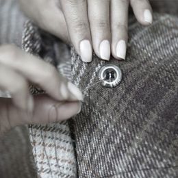 button stitching