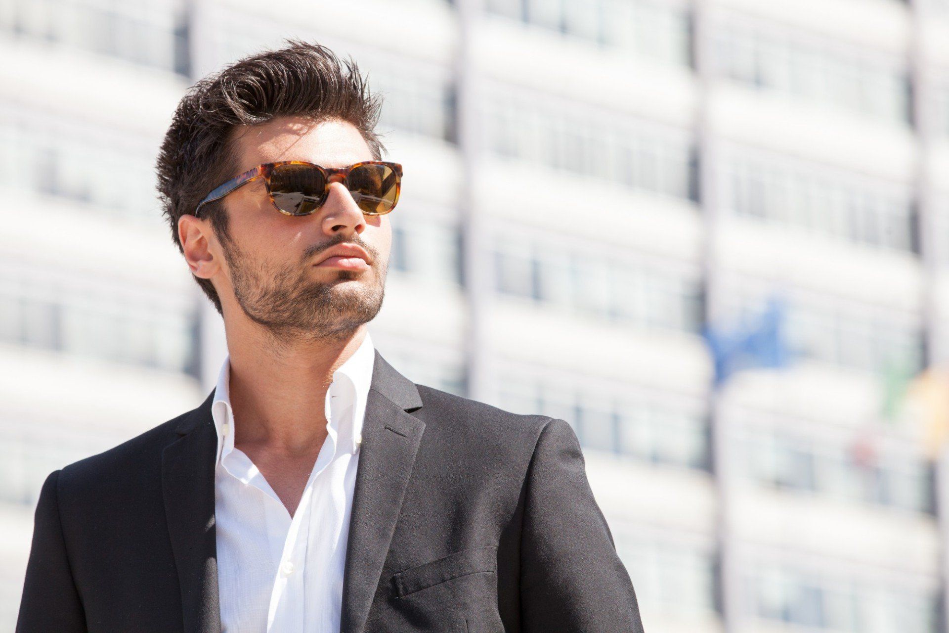 Taglio uomo su modello
