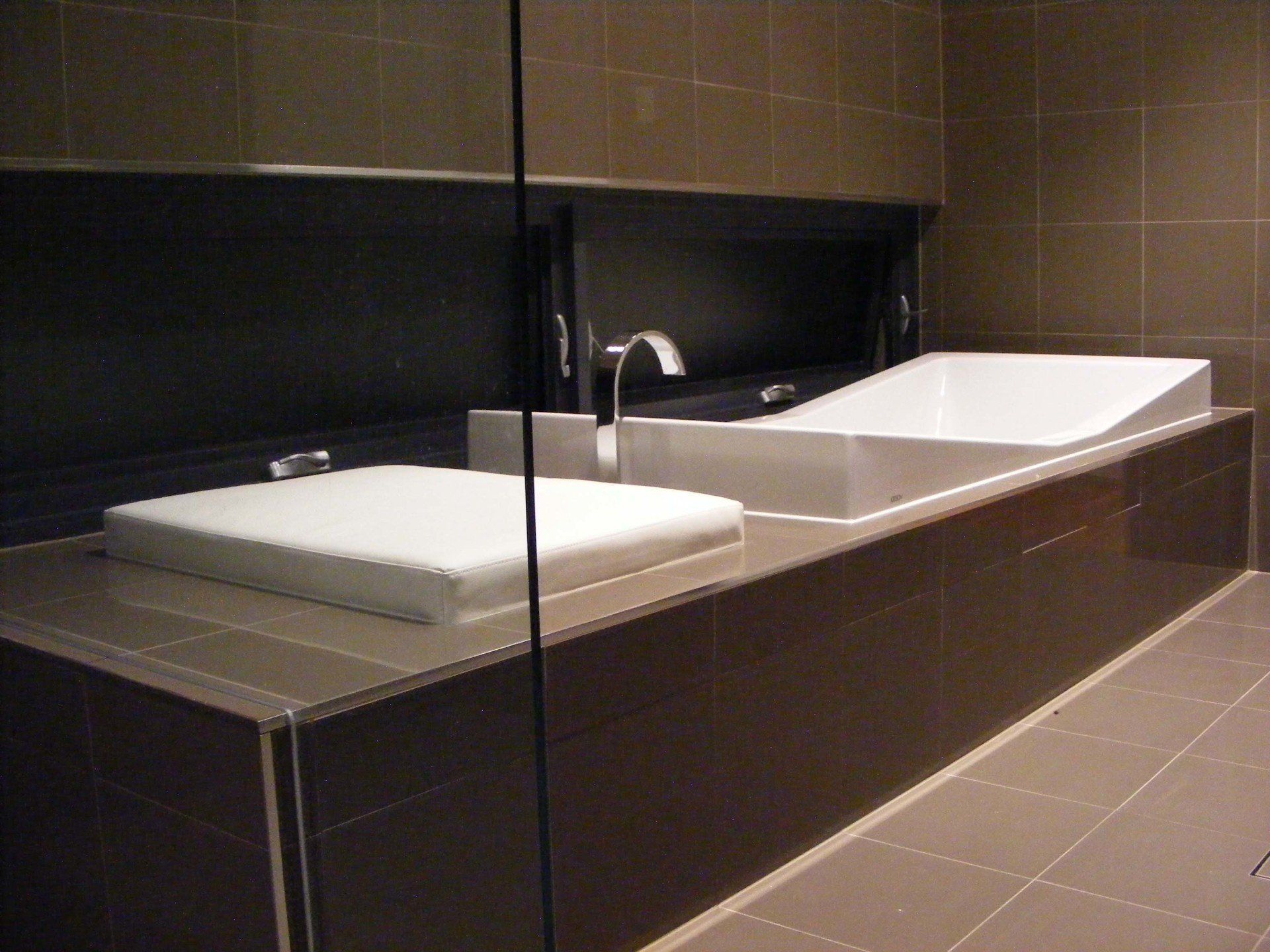 Bathroom designs to your taste