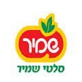 תפוח אדום וצהוב עם עלה ירוק עליו.