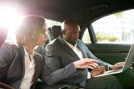 Noleggio auto per trasferimenti aziendali