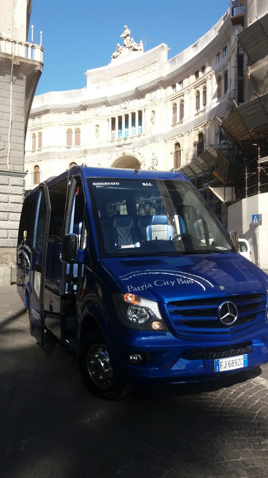 Minivan a noleggio