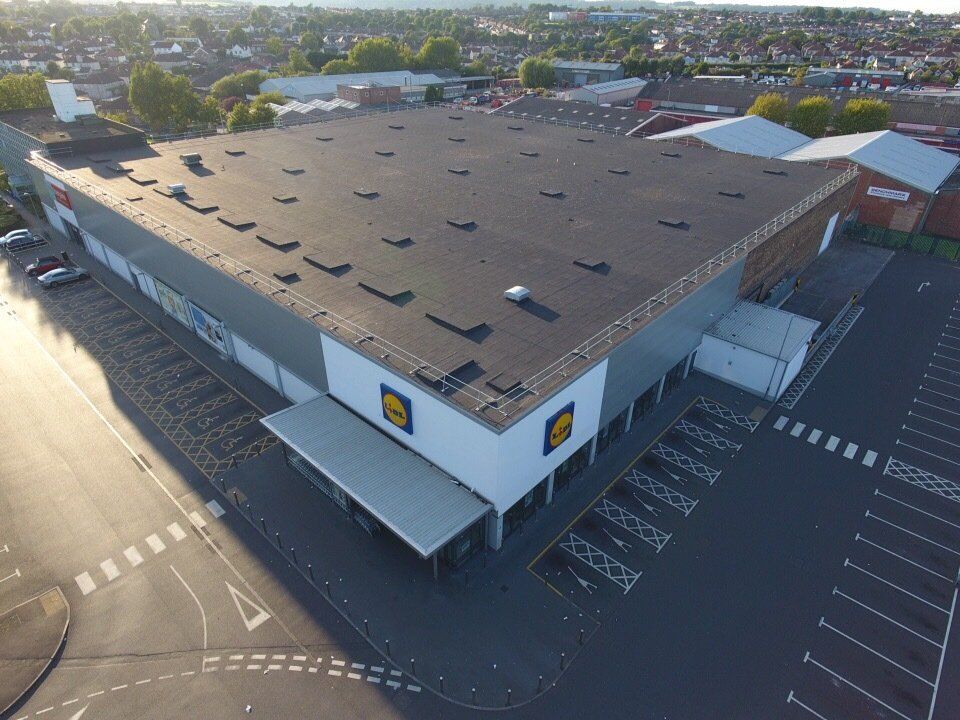 Large scale commercial roofing project