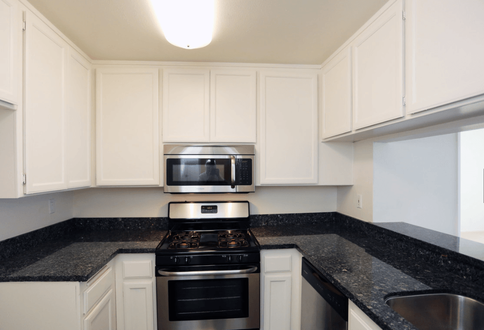 full kitchen view