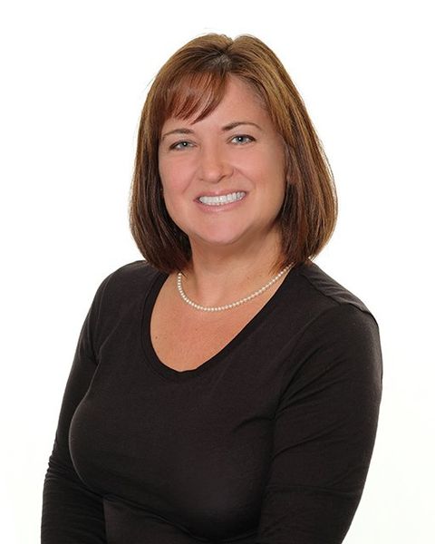 Angela Nacrelli Fettig