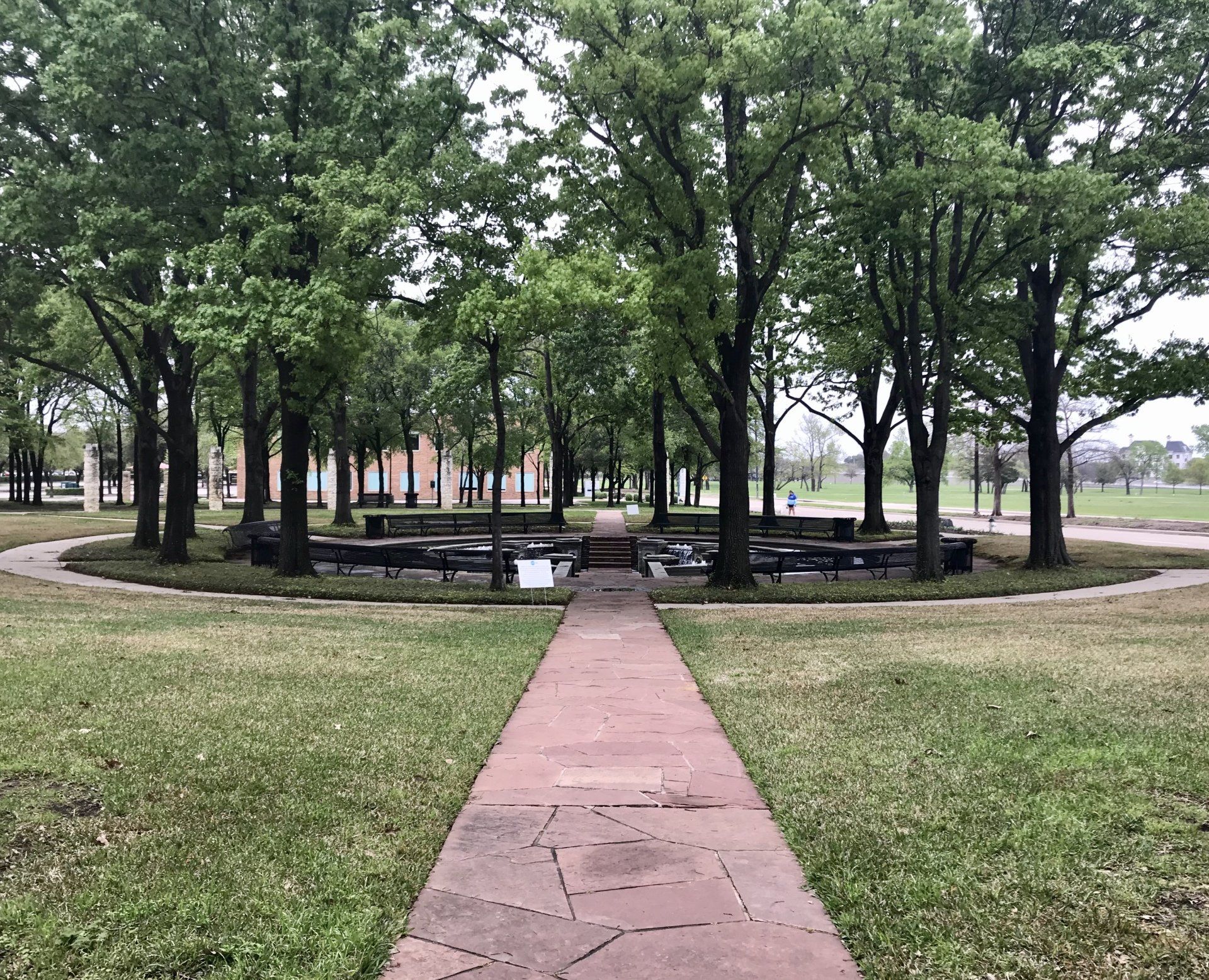 Path_in_Park_to_Water_Feature