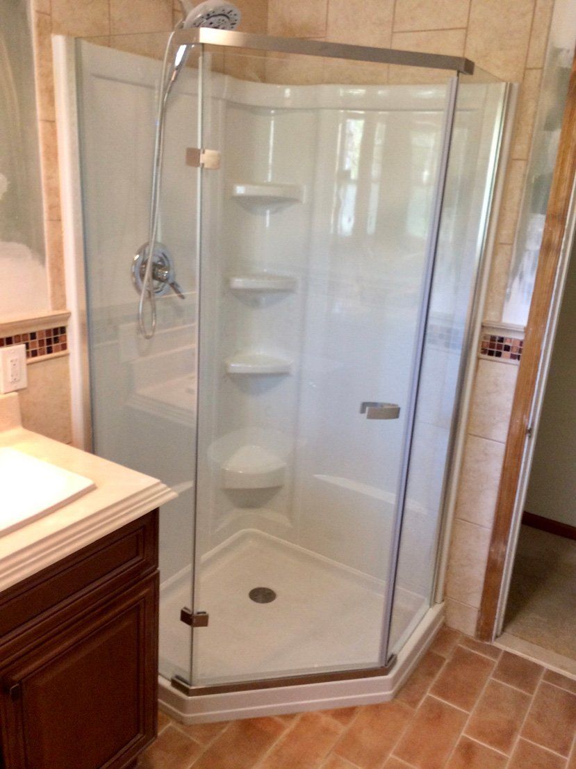 Shower Enclosure — Parkesburg, PA — E.P. Hannum Building