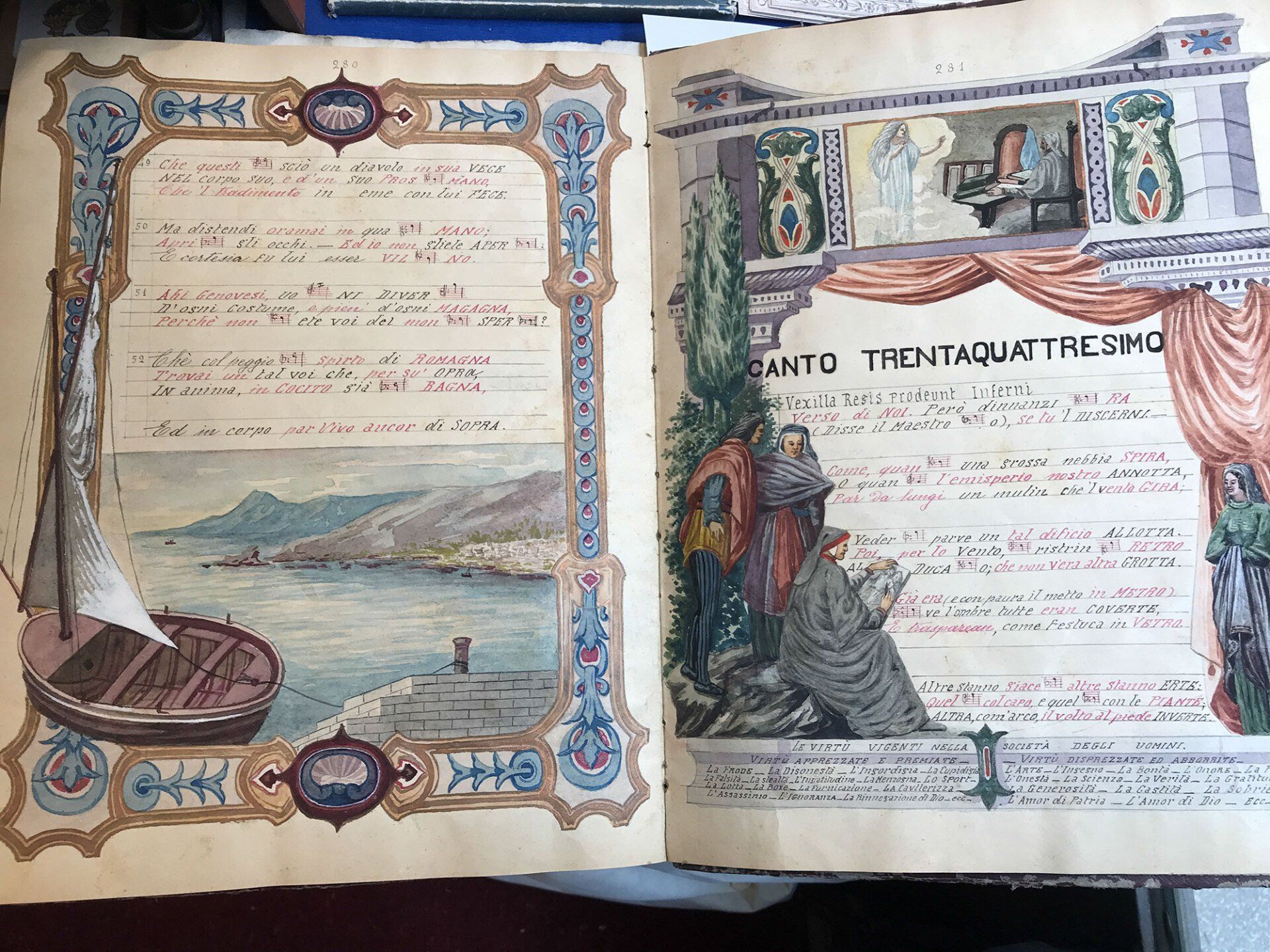 Libro antico con disegni