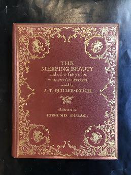 Libro antico rigido