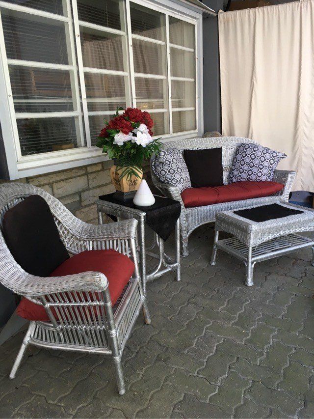 Outside Chairs and Sofa — Ahhh A Massage — McMurray, Pennsylvania
