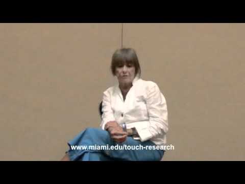 Woman Talking — Ahhh A Massage — McMurray, PA