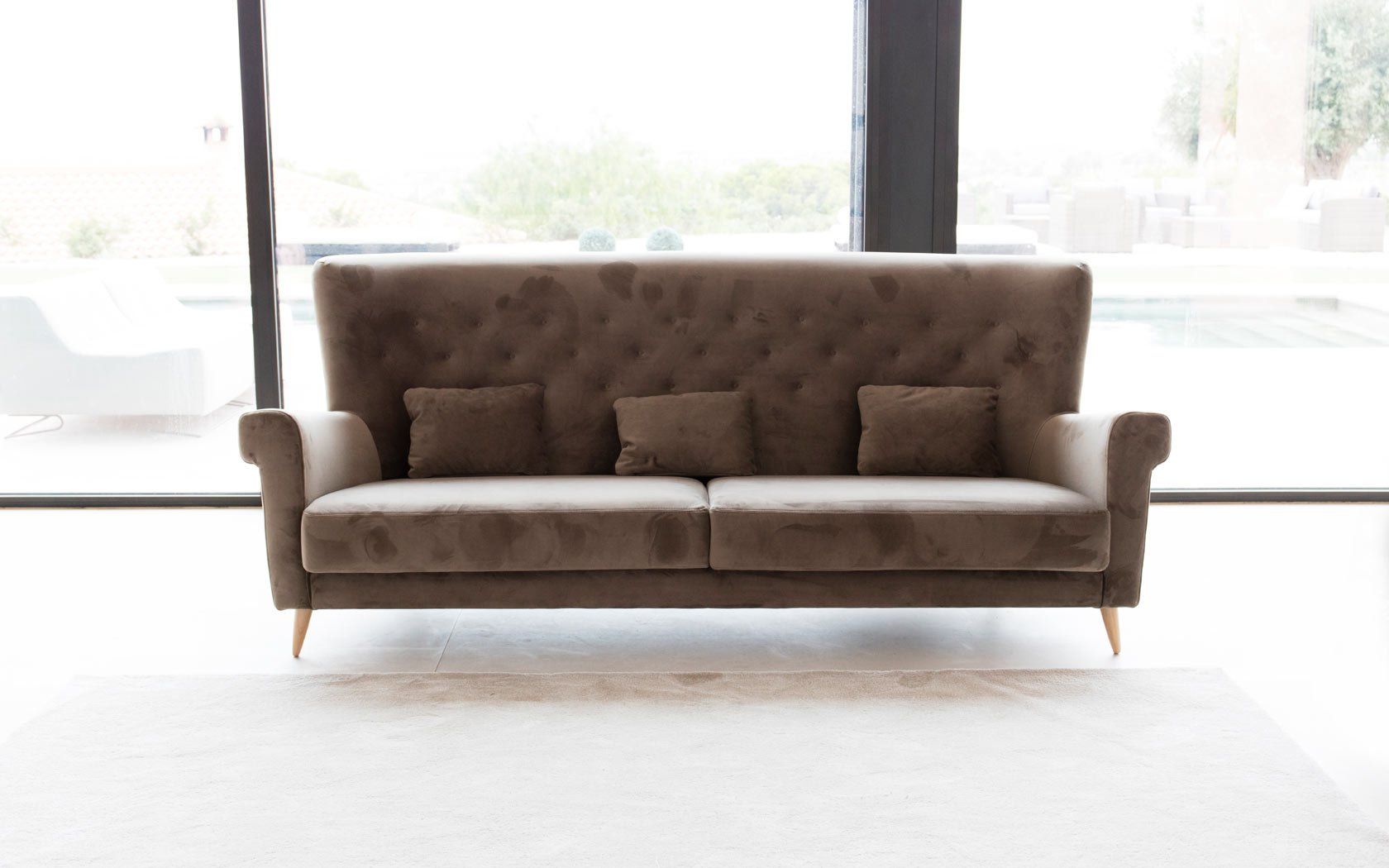 Nina sofa