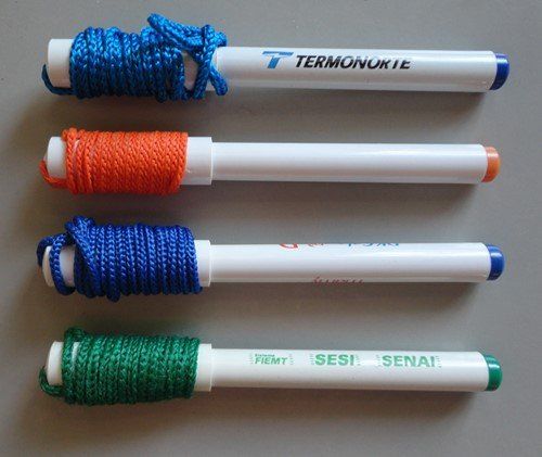 Caneta com cordão Caneta com cordão