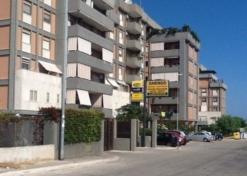 Esterno officina