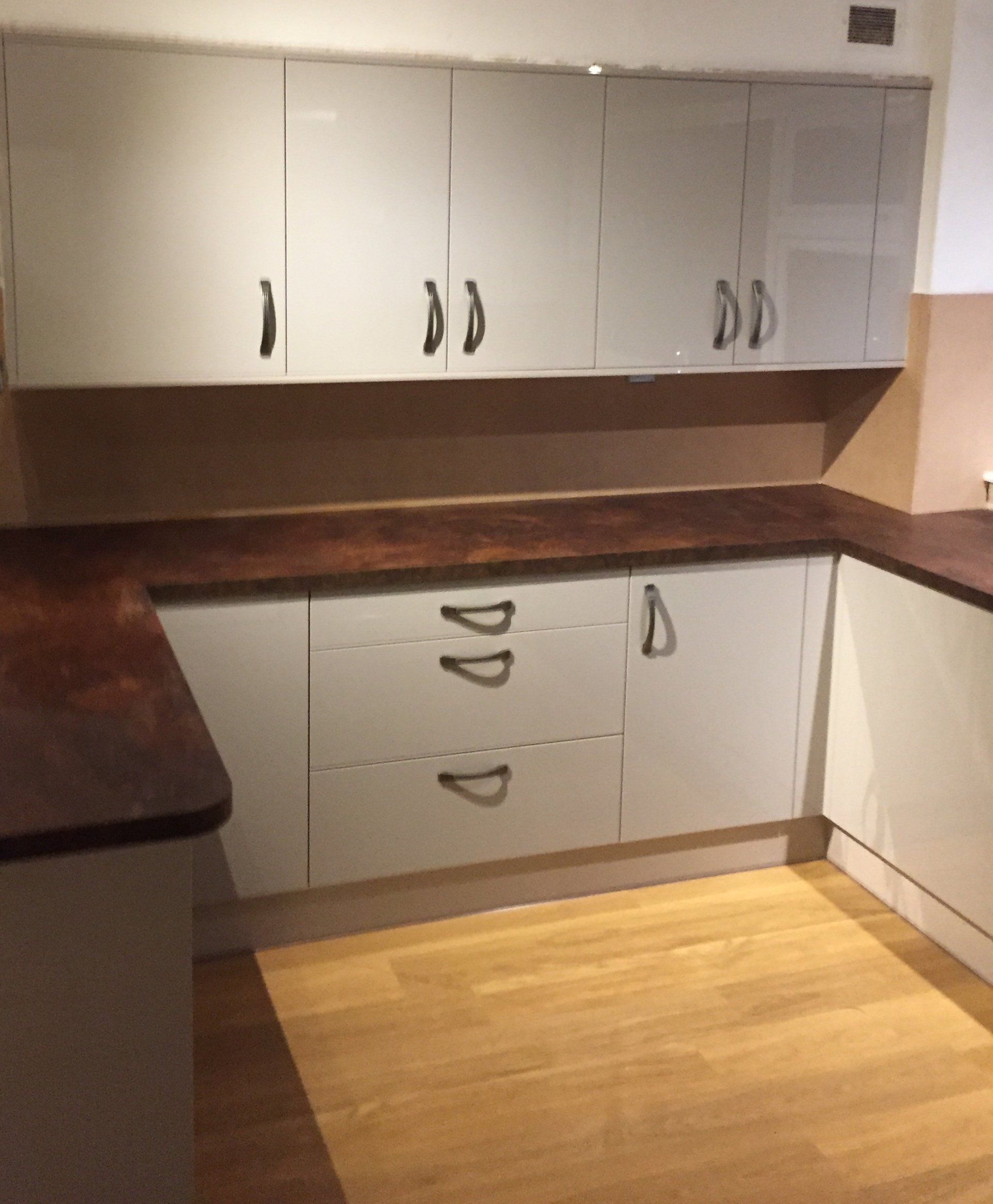 kitchen fitter birmingham