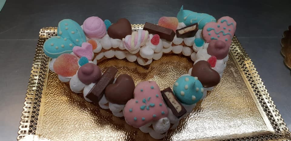 dolce a forma di cuore
