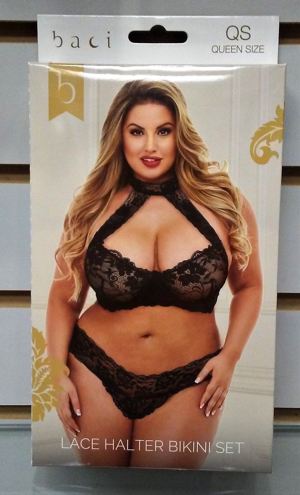 Plus-Size Women's Lingerie