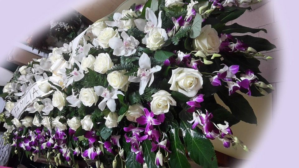 copribara con fiori