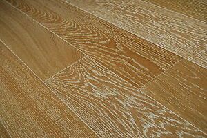 Fissaggio assi parquet