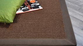 Poltrona su moquette