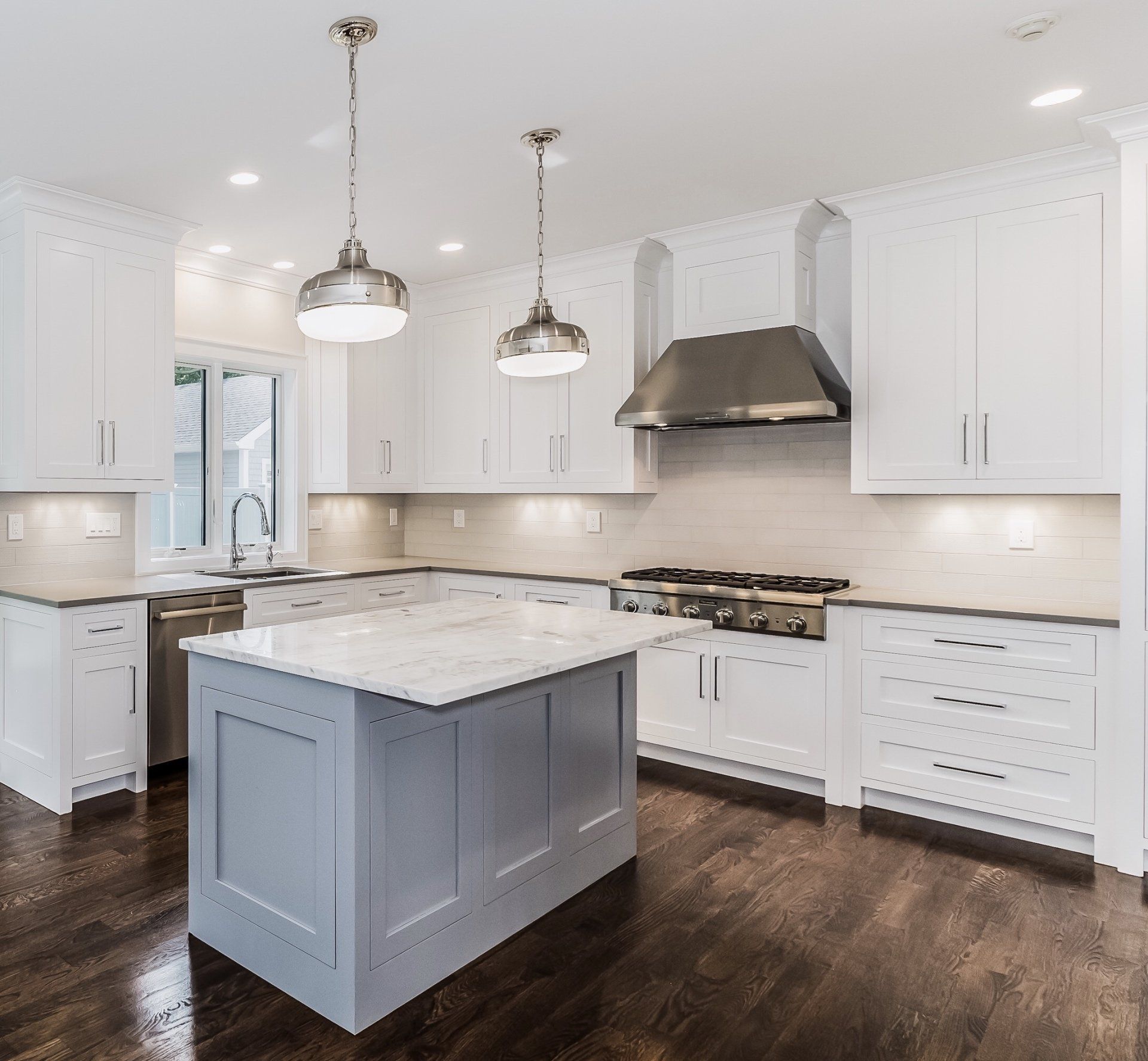 White Kitchen Cabinets