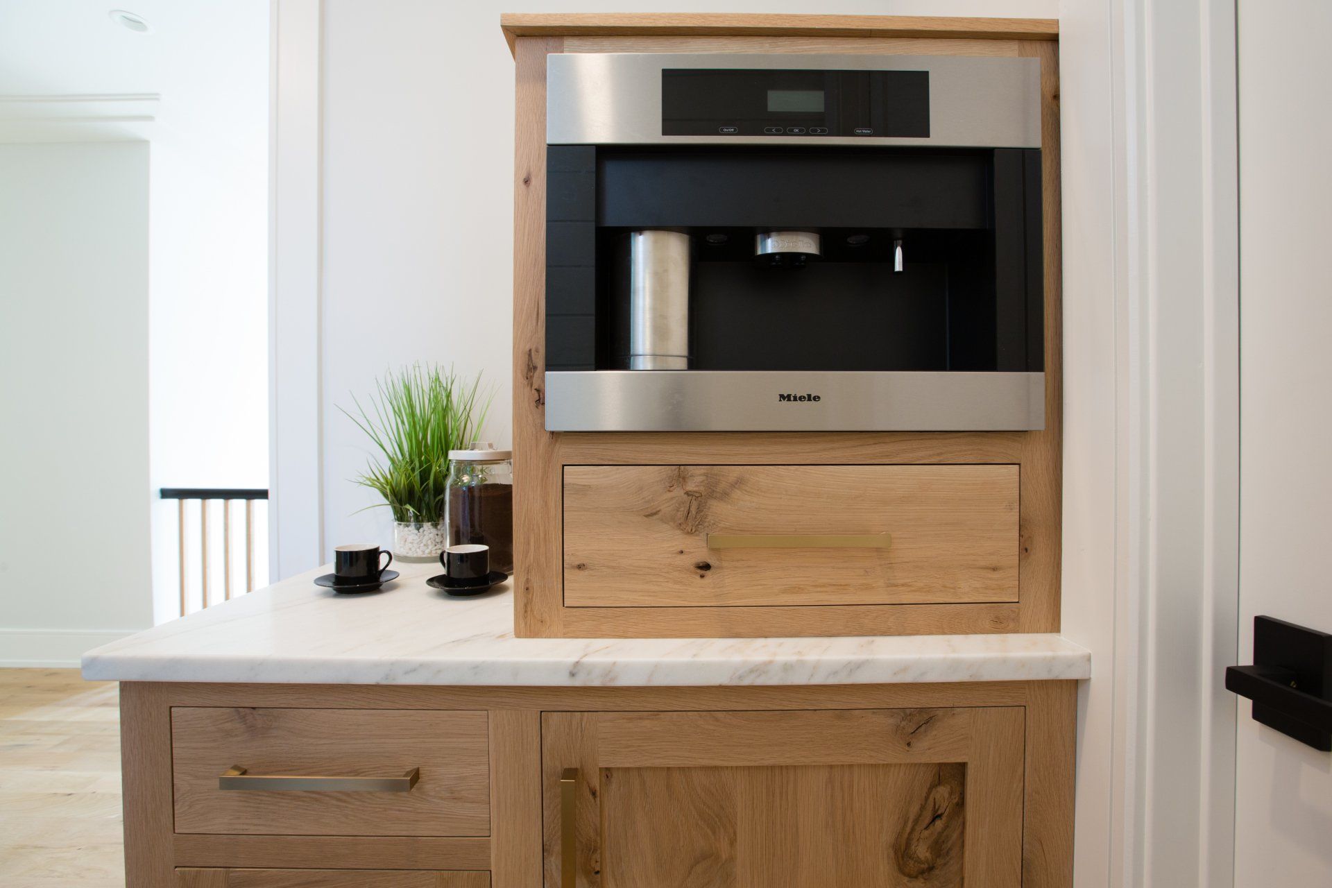 Wooden Kitchen Cabinets