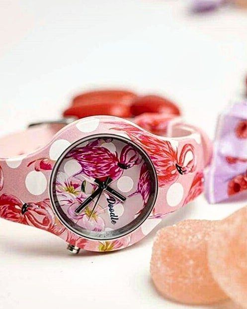 orologio da donna di colore rosa