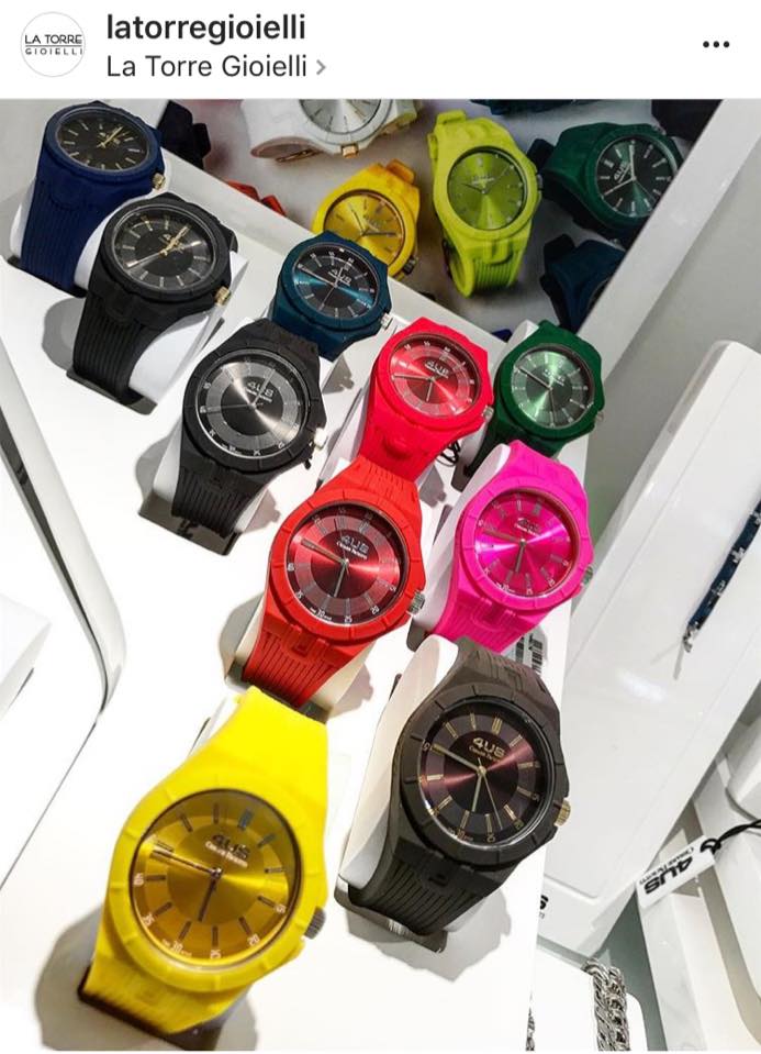 orologi con cinturino in silicone in vari colori