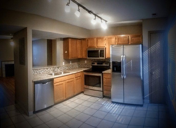 Courtside kitchen