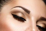 Let the make-up artist come to you