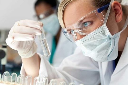 Analisi liquido in provetta