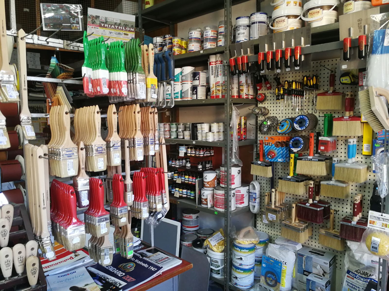 attrezzi per pittura