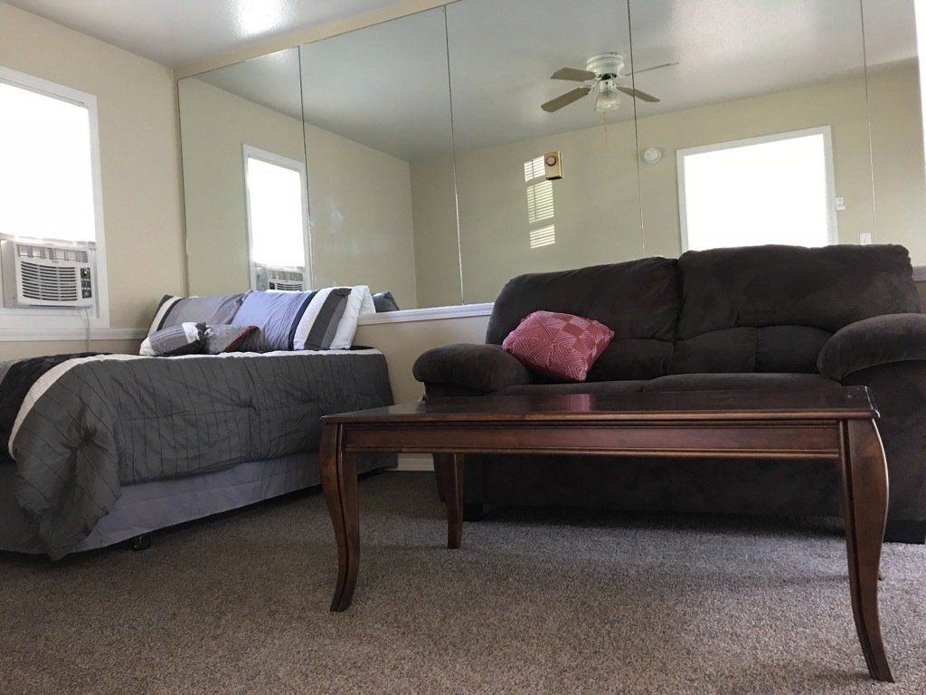 Bed | Lake Pointe Apartments