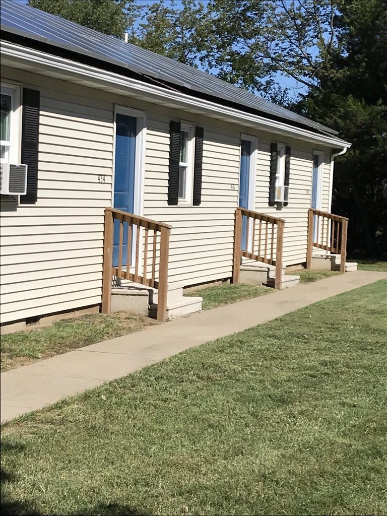 Studio | Lake Pointe Apartments