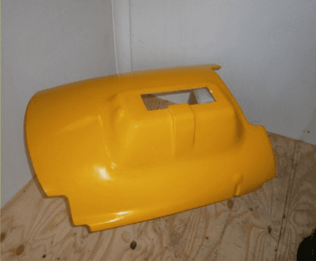 Engine cover for BT18