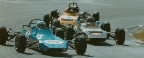 2 race cars