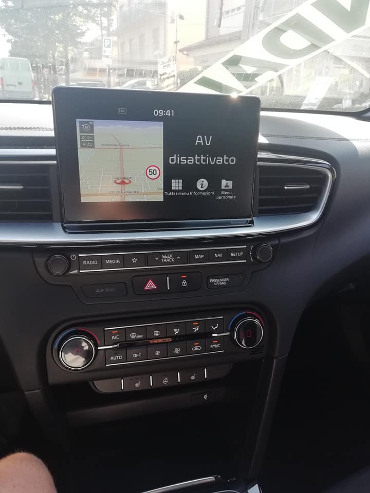 dettaglio computer di bordo auto