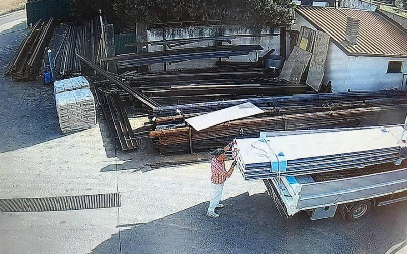 Magazzino ferro