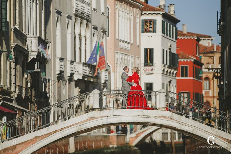 Venice Vow Renewal Mature bride