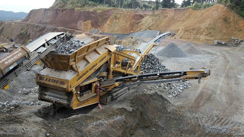 Machinery used for Screening plant hire