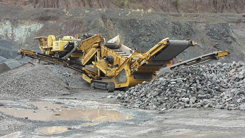 Machinery used for Screening plant hire