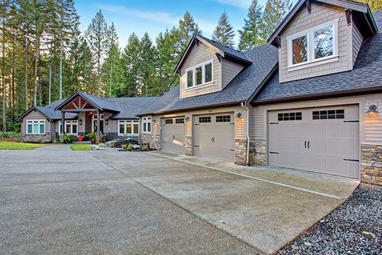 Beautiful House with Driveway and Garage Doors — Hasbrouck Heights, NJ — Reiner Overhead Door Beautiful House with Driveway and Garage Doors — Hasbrouck Heights, NJ — Reiner Overhead Door