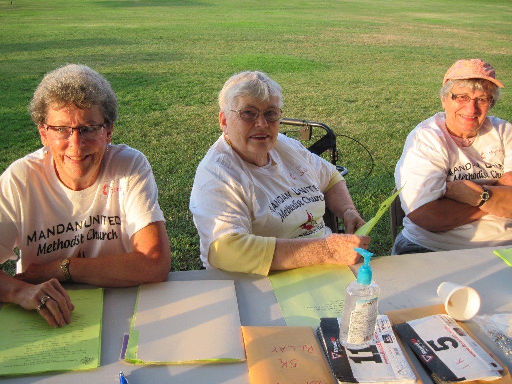 elderly woman volunteer